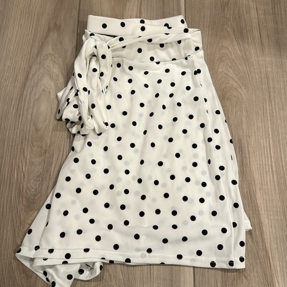 Boohoo Pants - Polka Dot Shorts